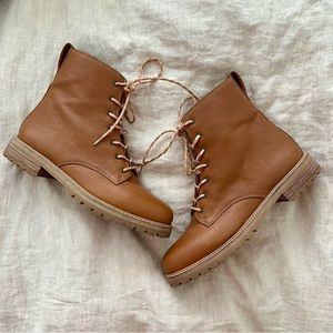 Madewell Clair Lace-Up Boot in Leather - English Saddle size 8